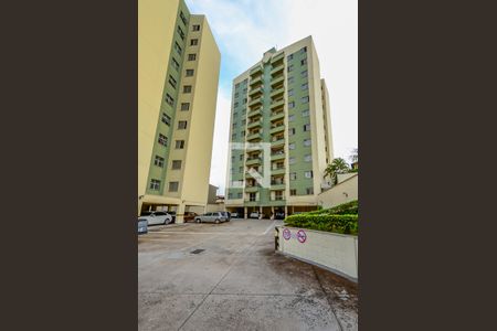 Apartamento à venda com 68m², 3 quartos e 1 vaga Apartamento à venda com 68m², 3 quartos e 1 vagaFachada do bloco