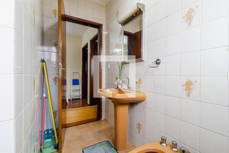 Casa à venda com 315m², 3 quartos e 2 vagasBanheiro