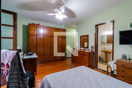 Casa à venda com 315m², 3 quartos e 2 vagasSuíte 1