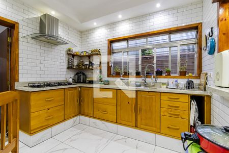 Casa à venda com 315m², 3 quartos e 2 vagasCozinha