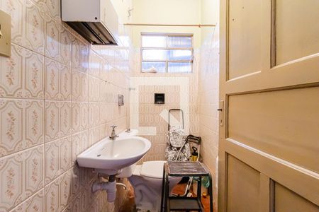 Casa à venda com 315m², 3 quartos e 2 vagasBanheiro da Edícula