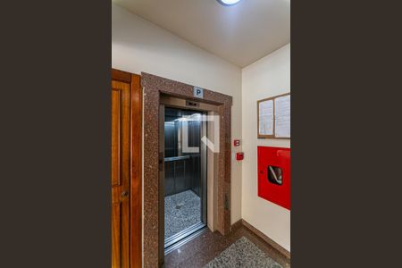 Apartamento à venda com 94m², 3 quartos e 2 vagas Apartamento à venda com 94m², 3 quartos e 2 vagasHall de Entrada