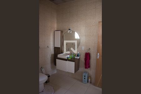 Casa à venda com 160m², 2 quartos e 2 vagas Casa à venda com 160m², 2 quartos e 2 vagasBanheiro da Suíte