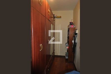 Casa à venda com 420m², 5 quartos e 5 vagasCloset do quarto 4