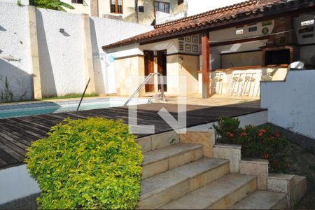 Casa à venda com 420m², 5 quartos e 5 vagasPiscina