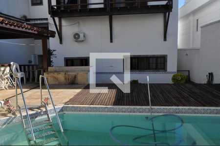 Casa à venda com 420m², 5 quartos e 5 vagasPiscina