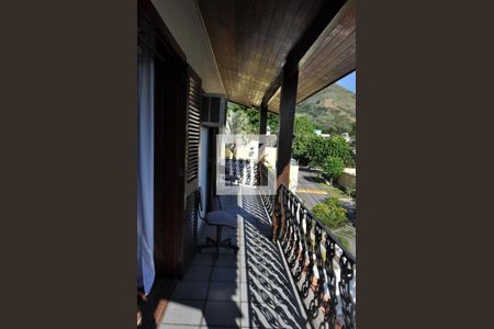 Casa à venda com 420m², 5 quartos e 5 vagasVaranda do Quarto 1 e 2