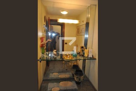 Casa à venda com 420m², 5 quartos e 5 vagasLavabo