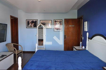 Casa à venda com 420m², 5 quartos e 5 vagasQuarto 2 - Armários