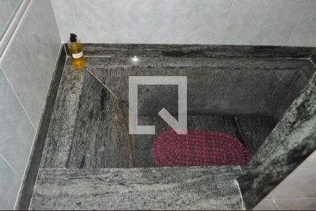 Casa à venda com 420m², 5 quartos e 5 vagasBanheiro da Suíte 2