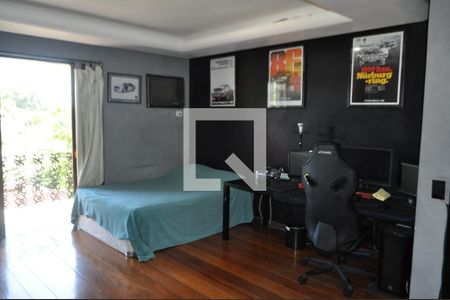 Casa à venda com 420m², 5 quartos e 5 vagasQuarto 1 - Armários