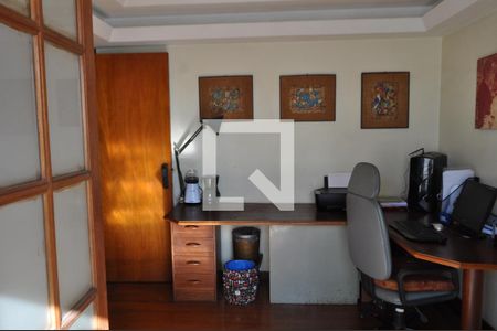Casa à venda com 420m², 5 quartos e 5 vagasEscritorio