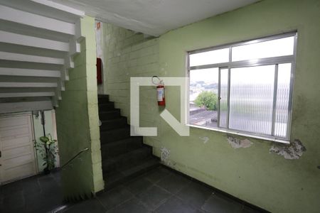 Apartamento à venda com 45m², 2 quartos e 1 vagaEscada