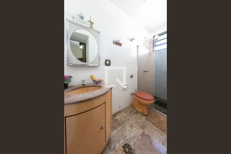 Casa à venda com 310m², 6 quartos e 4 vagasBanheiro da Suíte