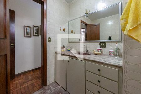 Casa à venda com 310m², 6 quartos e 4 vagasBanheiro Social