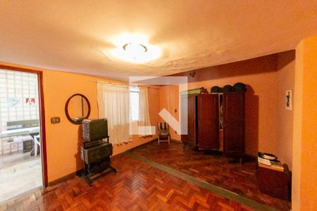 Casa à venda com 310m², 6 quartos e 4 vagasQuarto 5