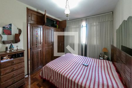 Casa à venda com 310m², 6 quartos e 4 vagasQuarto Suíte