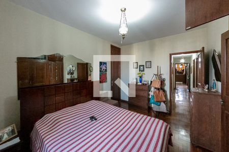 Casa à venda com 310m², 6 quartos e 4 vagasQuarto Suíte