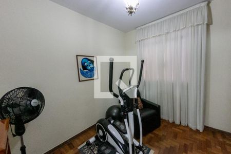 Casa à venda com 310m², 6 quartos e 4 vagasQuarto 2