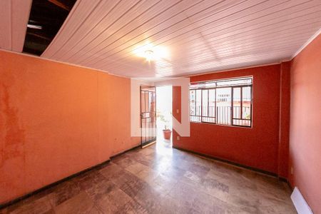 Casa à venda com 310m², 6 quartos e 4 vagasQuarto 8