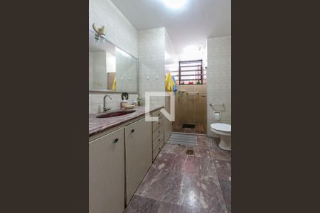 Casa à venda com 310m², 6 quartos e 4 vagasBanheiro Social