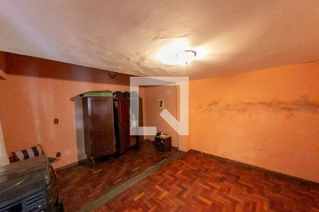 Casa à venda com 310m², 6 quartos e 4 vagasQuarto 5