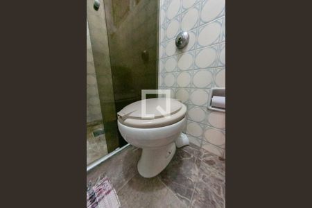 Casa à venda com 310m², 6 quartos e 4 vagasBanheiro Social 2