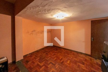 Casa à venda com 310m², 6 quartos e 4 vagasQuarto 5