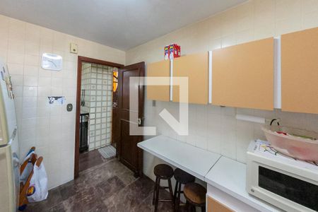 Casa à venda com 310m², 6 quartos e 4 vagasCozinha