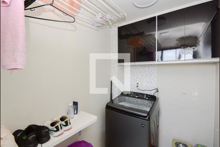 Apartamento à venda com 105m², 3 quartos e 2 vagas Apartamento à venda com 105m², 3 quartos e 2 vagasÁrea de Serviço