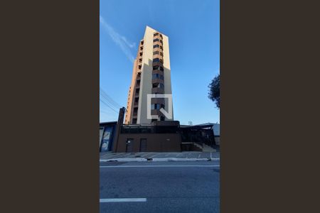 Apartamento à venda com 105m², 3 quartos e 2 vagas Apartamento à venda com 105m², 3 quartos e 2 vagasFachada e portaria