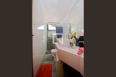 Apartamento à venda com 105m², 3 quartos e 2 vagas Apartamento à venda com 105m², 3 quartos e 2 vagasBanheiro da Suíte