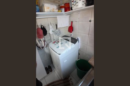 Casa à venda com 276m², 4 quartos e 3 vagas Casa à venda com 276m², 4 quartos e 3 vagasÁrea de Serviço