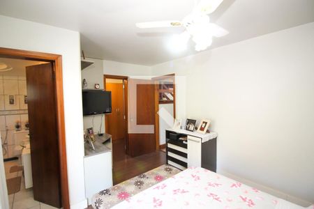 Casa à venda com 276m², 4 quartos e 3 vagas Casa à venda com 276m², 4 quartos e 3 vagasSuíte 1