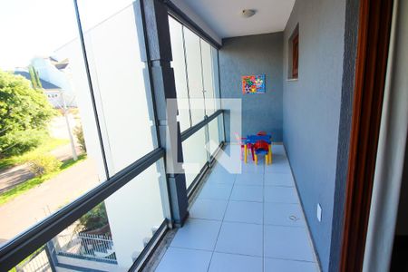 Casa à venda com 276m², 4 quartos e 3 vagas Casa à venda com 276m², 4 quartos e 3 vagasSacada