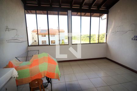 Casa à venda com 276m², 4 quartos e 3 vagas Casa à venda com 276m², 4 quartos e 3 vagasSala de Jogos