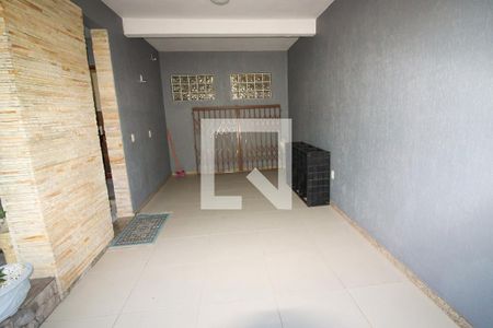 Casa à venda com 276m², 4 quartos e 3 vagas Casa à venda com 276m², 4 quartos e 3 vagasGaragem