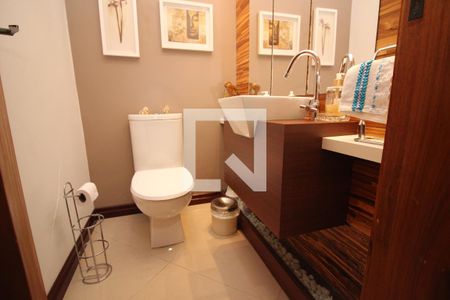 Casa à venda com 276m², 4 quartos e 3 vagas Casa à venda com 276m², 4 quartos e 3 vagasLavabo