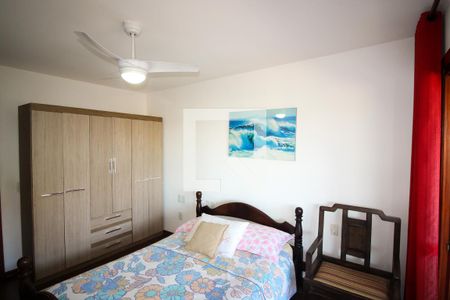 Casa à venda com 276m², 4 quartos e 3 vagas Casa à venda com 276m², 4 quartos e 3 vagasQuarto 1