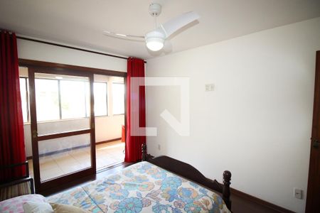 Casa à venda com 276m², 4 quartos e 3 vagas Casa à venda com 276m², 4 quartos e 3 vagasQuarto 1