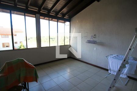 Casa à venda com 276m², 4 quartos e 3 vagas Casa à venda com 276m², 4 quartos e 3 vagasSala de Jogos