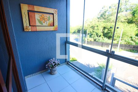 Casa à venda com 276m², 4 quartos e 3 vagas Casa à venda com 276m², 4 quartos e 3 vagasSacada