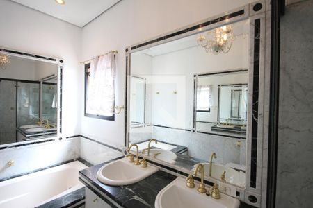 Apartamento à venda com 478m², 3 quartos e 4 vagasSuíte 2