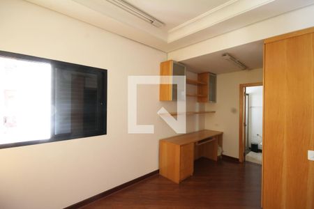 Apartamento à venda com 478m², 3 quartos e 4 vagasSuíte 3 2 Andar