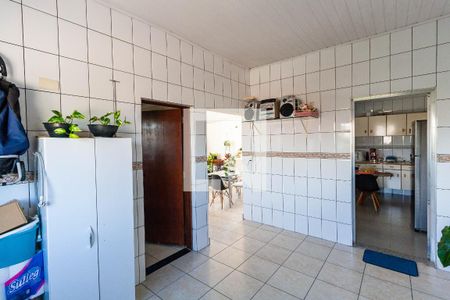 Casa à venda com 230m², 4 quartos e 8 vagas Casa à venda com 230m², 4 quartos e 8 vagasLavanderia