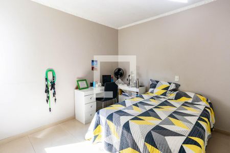 Casa à venda com 230m², 4 quartos e 8 vagas Casa à venda com 230m², 4 quartos e 8 vagasQuarto 2