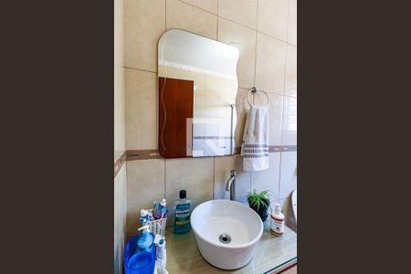 Casa à venda com 230m², 4 quartos e 8 vagas Casa à venda com 230m², 4 quartos e 8 vagasBanheiro