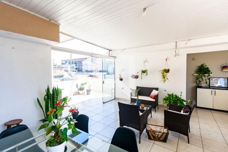 Casa à venda com 230m², 4 quartos e 8 vagas Casa à venda com 230m², 4 quartos e 8 vagasÁrea Gourmet