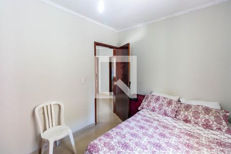 Casa à venda com 230m², 4 quartos e 8 vagas Casa à venda com 230m², 4 quartos e 8 vagasQuarto 3