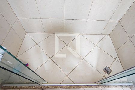 Casa para alugar com 300m², 6 quartos e 1 vaga Casa para alugar com 300m², 6 quartos e 1 vagaBanheiro da Suíte 4